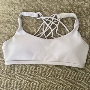 Light purple lululemon sports bra